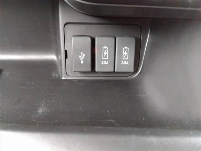 N-BOXカスタム ホンダセンシング☆ナビTV☆Bluetooth☆バックカメラ ホンダセンシング☆ナビTV☆Bluetooth☆バックカメラ☆電動ドア☆アイドリングストップ☆前席シートヒーター☆LEDオートライト☆LEDフォグ☆禁煙車☆オートブレーキホールド☆全方位UVカット☆(32枚目)