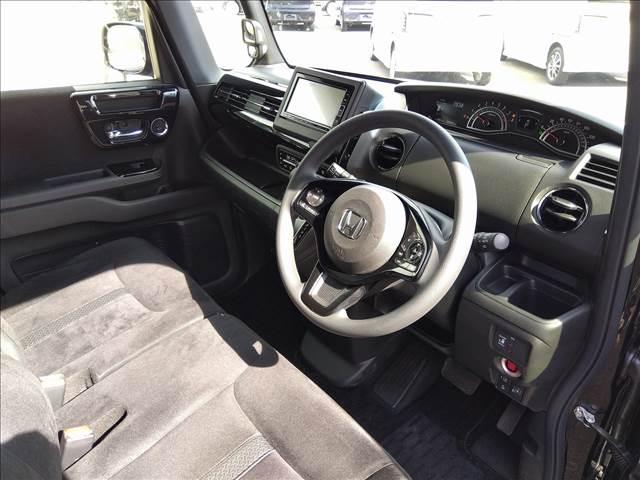 N-BOXカスタム ホンダセンシング☆ナビTV☆Bluetooth☆バックカメラ ホンダセンシング☆ナビTV☆Bluetooth☆バックカメラ☆電動ドア☆アイドリングストップ☆前席シートヒーター☆LEDオートライト☆LEDフォグ☆禁煙車☆オートブレーキホールド☆全方位UVカット☆(34枚目)