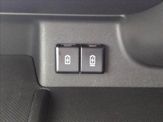 スペーシアカスタム ハイブリッドＸＳターボ　４ＷＤターボ☆９型ナビ☆試乗出来ます　４ＷＤ☆ターボ☆９型ナビＴＶ☆Ｂｌｕｅｔｏｏｔｈ☆全方位カメラ☆両側電動ドア☆２トーンルーフ☆前席シートヒーター☆ＬＥＤオートライト☆ＬＥＤフォグ☆禁煙車☆ヘッドアップディスプレイ☆試乗出来ます☆（25枚目）