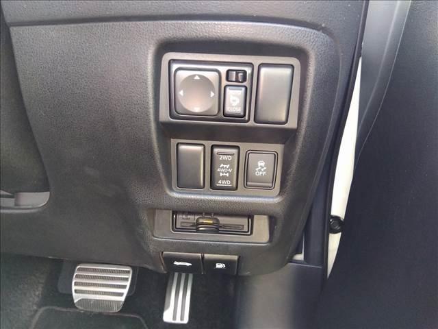 ジューク ニスモ　ＲＳ　４ＷＤ☆ターボ☆ナビＴＶ☆Ｂｌｕｅｔｏｏｔｈ☆　４ＷＤ☆ターボ☆ナビＴＶ☆Ｂｌｕｅｔｏｏｔｈ☆全方位カメラ☆ＮＩＳＭＯエアロ☆ＮＩＳＭＯサス☆インテリキー☆プッシュスタート☆ＨＩＤオートライト☆柿本改マフラー☆革巻きパドルシフト☆禁煙車☆ＥＴＣ☆（22枚目）