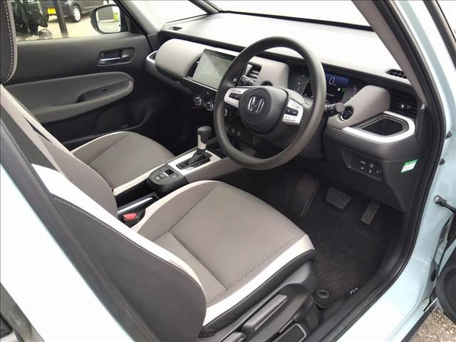 フィット e:HEVクロスター ワンオーナー☆4WD☆ホンダセンシング ワンオーナー☆4WD☆ホンダセンシング☆ナビTV☆Bluetooth☆バックカメラ☆スマートキー☆プッシュスタート☆LEDオートライト☆ステアリモコン☆前後ドラレコ☆禁煙車☆ETC2.0☆試乗OK☆(32枚目)