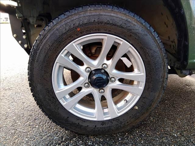 ジムニー XG 4WD☆ターボ☆5速MT☆ナビTV☆試乗OK☆ 4WD☆ターボ☆5速MT☆ナビTV☆Bluetooth☆DVD再生☆社外バンパー☆キーレス☆禁煙車☆走行4.5万Km☆6エアバッグ☆アルミホイール☆ブラックインテリア☆試乗OK☆(9枚目)