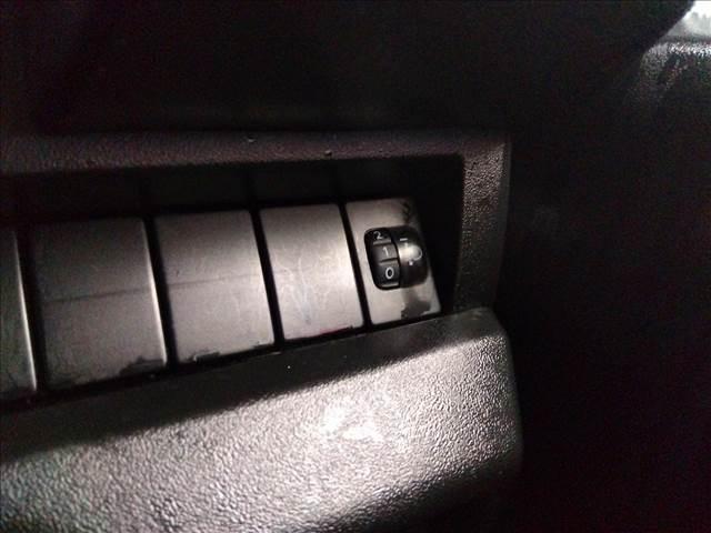 ジムニー XG 4WD☆ターボ☆5速MT☆ナビTV☆試乗OK☆ 4WD☆ターボ☆5速MT☆ナビTV☆Bluetooth☆DVD再生☆社外バンパー☆キーレス☆禁煙車☆走行4.5万Km☆6エアバッグ☆アルミホイール☆ブラックインテリア☆試乗OK☆(19枚目)