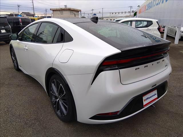 プリウス Ｚ　４ＷＤ☆１２．３型ナビＴＶ☆トヨタセーフティセンス☆　４ＷＤ☆１２．３型ナビＴＶ☆トヨタセーフティセンス☆黒革シート☆Ｆベンチレーション☆デジタルインナーミラー☆前後ドラレコ☆ワイパーデアイサー☆パーキングサポート☆禁煙車☆ＥＴＣ２．０☆試乗ＯＫ（7枚目）