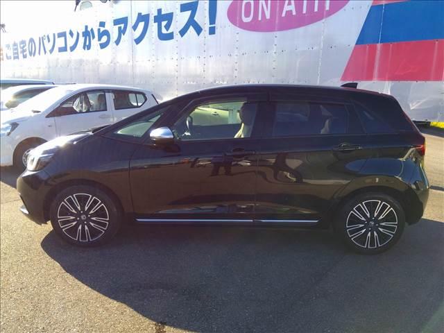 フィット e:HEVリュクス ワンオーナー☆ホンダセンシング☆試乗OK ワンオーナー☆ホンダセンシング☆ナビ☆Bluetooth☆バックカメラ☆アダプティブクルーズコントロール☆前席シートヒーター☆LEDオートライト☆LEDフォグ☆アイドリングストップ☆ETC☆試乗OK☆(8枚目)