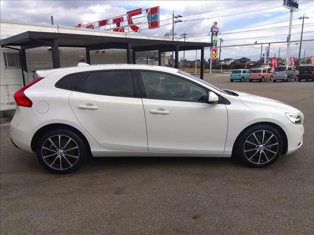 自動車保険の事ならフェニックスにお任せ♪◆保険専門部署があるから安心！◆事故・修理の相談、各種保険手続きは土日でもお電話がつながるので万が一の時でもすぐに対応させて頂きます！