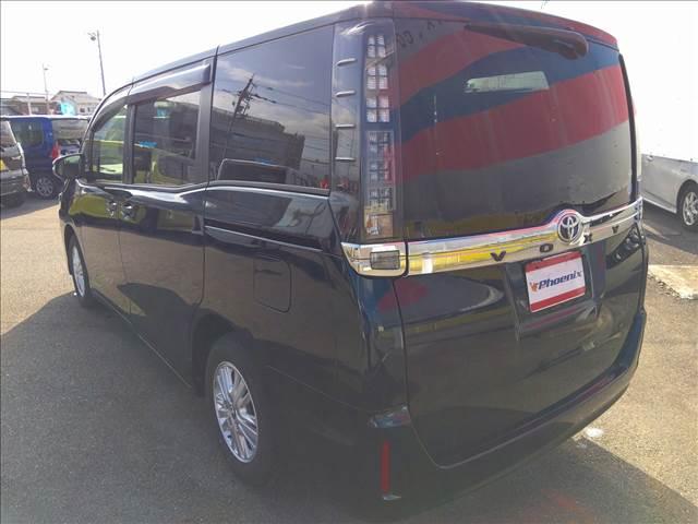 ヴォクシー V ナビTV☆Bluetooth☆バックカメラ☆試乗OK ナビTV☆Bluetooth☆バックカメラ☆後席フリップダウン☆電動ドア☆トヨタセーフティセンス☆LEDオートライト☆禁煙車☆ETC☆スマートキー2個☆プッシュスタート☆アイドリングストップ☆試乗OK(7枚目)