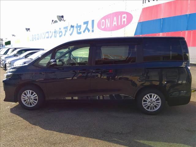 ヴォクシー V ナビTV☆Bluetooth☆バックカメラ☆試乗OK ナビTV☆Bluetooth☆バックカメラ☆後席フリップダウン☆電動ドア☆トヨタセーフティセンス☆LEDオートライト☆禁煙車☆ETC☆スマートキー2個☆プッシュスタート☆アイドリングストップ☆試乗OK(8枚目)