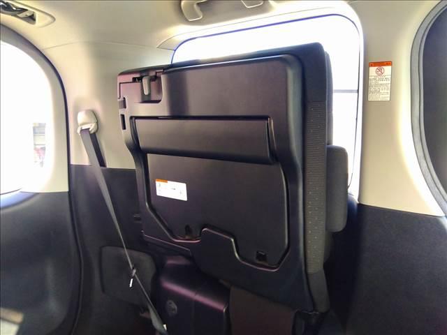 ヴォクシー V ナビTV☆Bluetooth☆バックカメラ☆試乗OK ナビTV☆Bluetooth☆バックカメラ☆後席フリップダウン☆電動ドア☆トヨタセーフティセンス☆LEDオートライト☆禁煙車☆ETC☆スマートキー2個☆プッシュスタート☆アイドリングストップ☆試乗OK(31枚目)