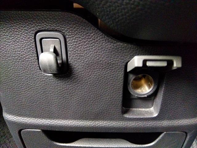 N-BOXカスタム G・Lホンダセンシング ホンダセンシング☆純正ナビ☆ETC☆ ホンダセンシング☆ギャザス8型ナビTV☆Bluetooth☆バックカメラ☆電動ドア☆LEDオートライト☆LEDフォグ☆スマートキー☆プッシュスタート☆アイドリングストップ☆ステリモ☆禁煙車☆ETC☆(39枚目)