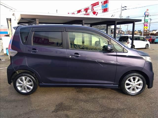 デイズ ハイウェイスター　Ｘ　ナビＴＶ☆全方位カメラ☆試乗ＯＫ☆　ナビＴＶ☆全方位カメラ☆ＨＩＤヘッドライト☆フォグ☆アイドリングストップ☆走行５．８万Ｋｍ☆革巻ステアリング☆ウインカーミラー☆ベンチシート☆インテリキー☆プッシュスタート禁煙車☆ＥＴＣ☆試乗ＯＫ☆（4枚目）