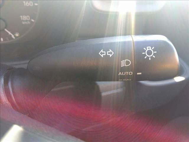 シエンタ ハイブリッドＸ４ＷＤ☆ハイブリッド☆ナビ☆Ｂｌｕｅｔｏｏｔｈ　４ＷＤ☆ハイブリッド☆ナビ☆Ｂｌｕｅｔｏｏｔｈ☆バックカメラ☆電動ドア☆トヨタセーフティセンス☆ＬＥＤオートライト☆追従クルコン☆７人乗り☆３列シート☆ＵＳＢ充電☆ブラックインテリア☆禁煙車☆ＥＴＣ☆（21枚目）