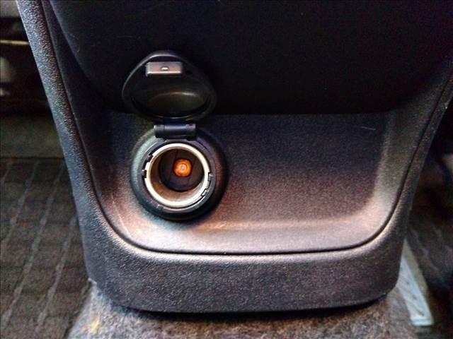 シエンタ ハイブリッドＸ４ＷＤ☆ハイブリッド☆ナビ☆Ｂｌｕｅｔｏｏｔｈ　４ＷＤ☆ハイブリッド☆ナビ☆Ｂｌｕｅｔｏｏｔｈ☆バックカメラ☆電動ドア☆トヨタセーフティセンス☆ＬＥＤオートライト☆追従クルコン☆７人乗り☆３列シート☆ＵＳＢ充電☆ブラックインテリア☆禁煙車☆ＥＴＣ☆（36枚目）