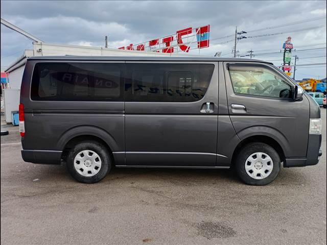 ハイエースバン ロングスーパーＧＬ　４ＷＤ☆ディーゼルターボ☆試乗ＯＫ☆　４ＷＤ☆ディーゼルターボ☆ナビＴＶ☆Ｂｌｕｅｔｏｏｔｈ☆バックカメラ☆両側スライドドア☆フォグランプ☆社外ショックメッキグリル☆オートエアコン☆Ｒクーラー☆キーレス☆ＥＴＣ☆試乗ＯＫ☆（4枚目）