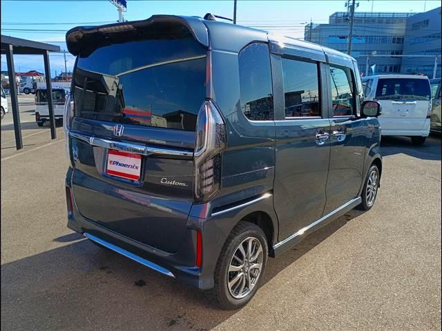 Ｎ－ＢＯＸカスタム Ｌ　４ＷＤ☆ホンダセンシング☆ナビＴＶ☆試乗ＯＫ☆　４ＷＤ☆ホンダセンシング☆ナビＴＶ☆Ｂｌｕｅｔｏｏｔｈ☆バックカメラ☆電動ドア☆全方位ＵＶカット☆オートブレーキホールド☆ＬＥＤライト☆前席シートヒーター☆Ｒロールシェイド☆ドラレコ☆禁煙車☆試乗ＯＫ（5枚目）