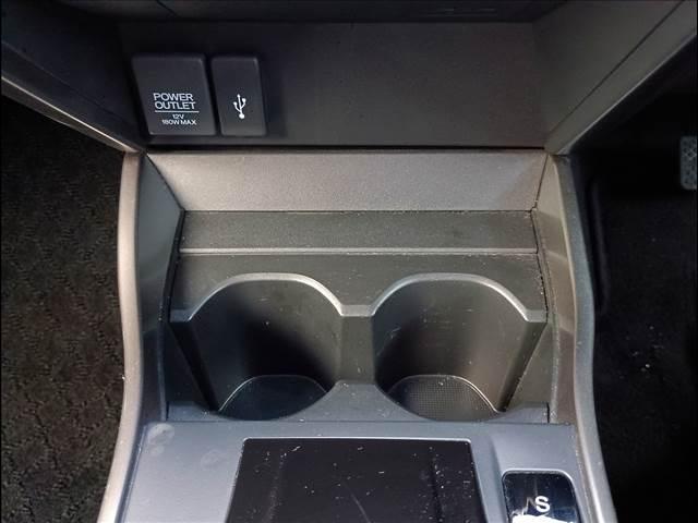 グレイス ハイブリッドＬＸ・ホンダセンシング　ワンオーナー☆試乗ＯＫ☆　ワンオーナー☆ホンダセンシング☆４ＷＤ☆ナビ☆Ｂｌｕｅｔｏｏｔｈ☆バックカメラ☆前後ドラレコ☆前席シートヒーター☆スマートキー☆プッシュスタート☆コンフォートビュー☆禁煙車☆ＥＴＣ☆試乗ＯＫ☆（19枚目）