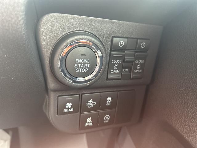 アトレー ＲＳ　４ＷＤ　バックカメラ　両側電動スライドドア　クリアランスソナー　オートクルーズコントロール　衝突被害軽減システム　オートライト　ＬＥＤヘッドランプ　スマートキー　アイドリングストップ　電動格納ミラー（4枚目）