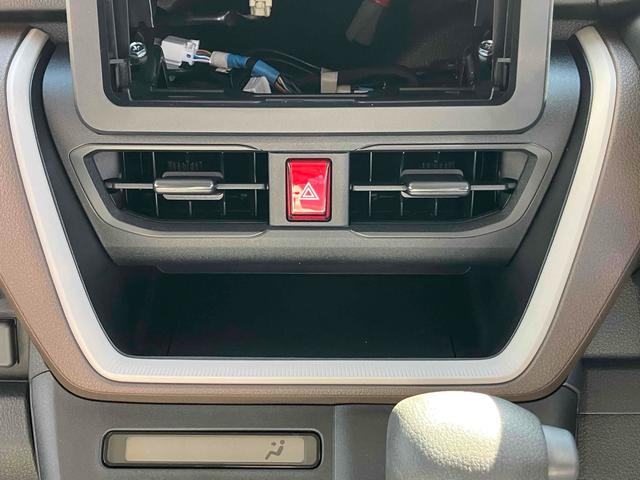 ムーヴ X バックカメラ 両側スライド・片側電動 クリアランスソナー レーンアシスト 衝突被害軽減システム オートライト LEDヘッドランプ スマートキー アイドリングストップ 電動格納ミラー ベンチシート(6枚目)