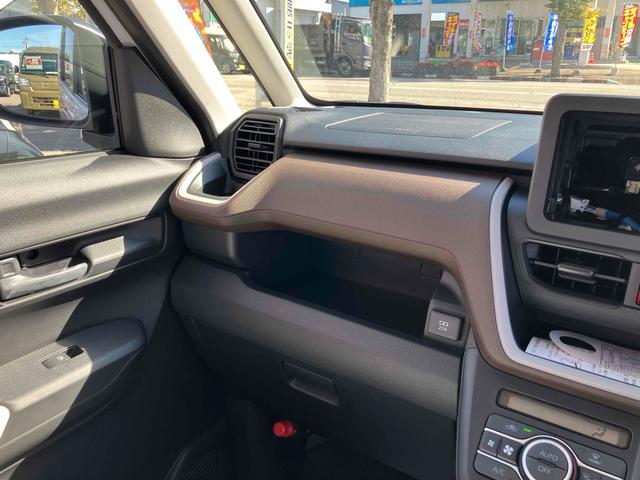 ムーヴ X バックカメラ 両側スライド・片側電動 クリアランスソナー レーンアシスト 衝突被害軽減システム オートライト LEDヘッドランプ スマートキー アイドリングストップ 電動格納ミラー ベンチシート(53枚目)