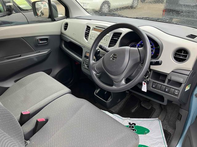 ワゴンR FX キーレスエントリー アイドリングストップ 電動格納ミラー シートヒーター ベンチシート CVT 盗難防止システム ABS CD ミュージックプレイヤー接続可 アルミホイール 衝突安全ボディ エアコン(52枚目)