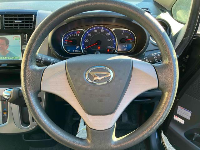 ムーヴ カスタム　Ｘ　ＳＡ　ナビ　ＴＶ　衝突被害軽減システム　オートライト　スマートキー　アイドリングストップ　電動格納ミラー　ベンチシート　ＣＶＴ　盗難防止システム　ＡＢＳ　ＥＳＣ　ＣＤ　ＤＶＤ再生　ＵＳＢ（3枚目）