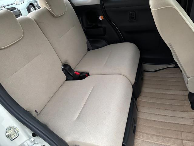 ムーヴキャンバス Ｇメイクアップリミテッド　ＳＡＩＩＩ　純正ナビ＆ＴＶ　フルセグ　Ｂｌｕｅｔｏｏｔｈ接続　ＤＶＤ＆ＣＤ再生　スマートキー　両側パワースライドドア　お客様委託車両（12枚目）