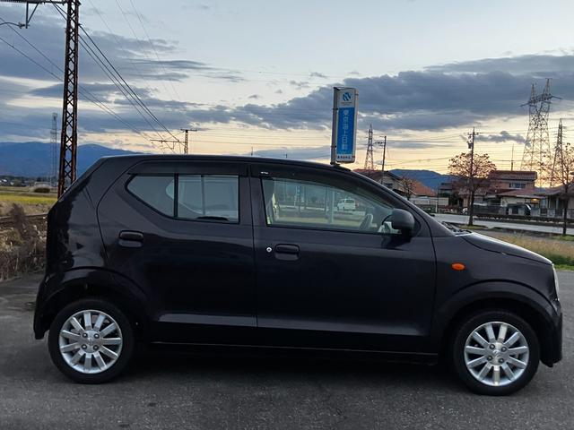 アルト L キーレスエントリー エコチャージ 運転席エアバッグ 助手席エアバッグ エアコン パワーステアリング パワーウィンドウ 純正CDオーディオデッキ 純正アルミホイール(4枚目)