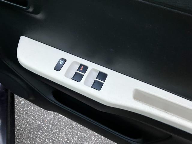アルト L キーレスエントリー エコチャージ 運転席エアバッグ 助手席エアバッグ エアコン パワーステアリング パワーウィンドウ 純正CDオーディオデッキ 純正アルミホイール(17枚目)