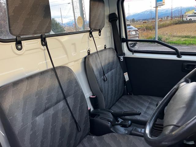 キャリイトラック ＦＣ　５ＭＴ　４ＷＤ　エアコン　パワステ　ＤＡ６５型（5枚目）