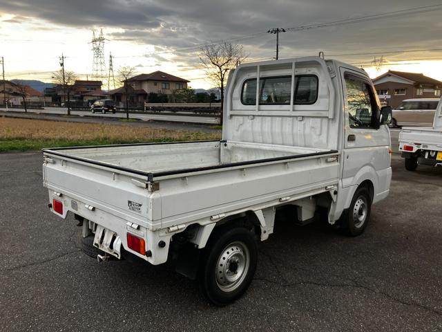 キャリイトラック ＦＣ　５ＭＴ　４ＷＤ　エアコン　パワステ　ＤＡ６５型（13枚目）