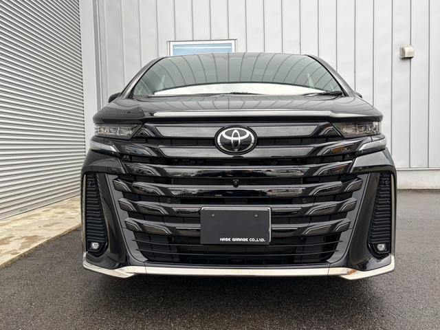 ヴェルファイアハイブリッド Ｚ　プレミア　ユニバーサルステップ　寒冷地　シートヒーター　ベンチレーション　ステアリングヒーター　ＩＴＳコネクト　サイドエンブレムイルミネーション　パノラミックビューモニター　左右独立ムーンルーフ　置くだけ充電（14枚目）