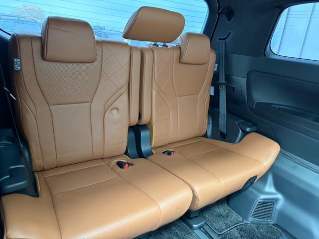 ヴェルファイアハイブリッド Ｚ　プレミア　ユニバーサルステップ　寒冷地　シートヒーター　ベンチレーション　ステアリングヒーター　ＩＴＳコネクト　サイドエンブレムイルミネーション　パノラミックビューモニター　左右独立ムーンルーフ　置くだけ充電（52枚目）