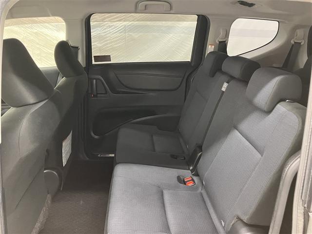 シエンタ Ｇ　フルセグ　メモリーナビ　ＤＶＤ再生　ミュージックプレイヤー接続可　バックカメラ　衝突被害軽減システム　ＥＴＣ　両側電動スライド　ＬＥＤヘッドランプ　ウオークスルー　乗車定員７人　３列シート（24枚目）