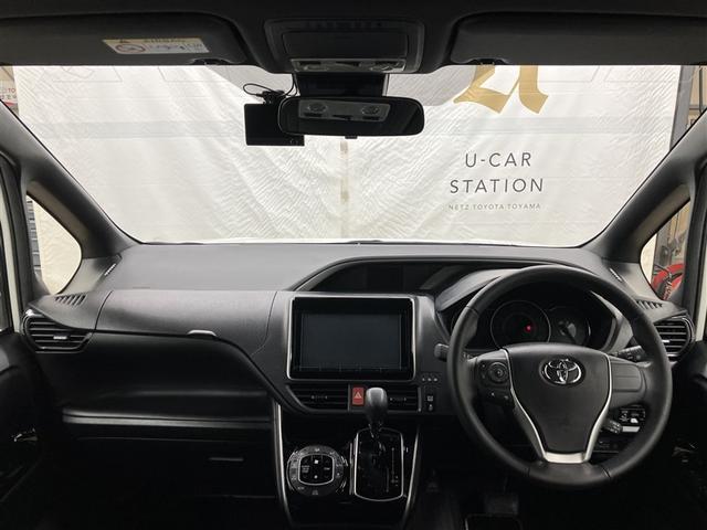 ヴォクシー ＺＳ　煌ＩＩ　４ＷＤ　フルセグ　メモリーナビ　ＤＶＤ再生　ミュージックプレイヤー接続可　バックカメラ　衝突被害軽減システム　ＥＴＣ　ドラレコ　両側電動スライド　ＬＥＤヘッドランプ　ウオークスルー　乗車定員７人（37枚目）