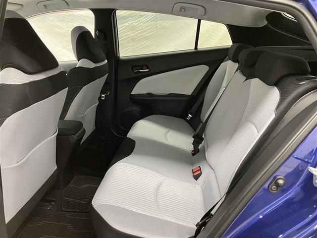 プリウス Ａ　フルセグ　メモリーナビ　ＤＶＤ再生　ミュージックプレイヤー接続可　バックカメラ　衝突被害軽減システム　ＥＴＣ　ＬＥＤヘッドランプ（27枚目）