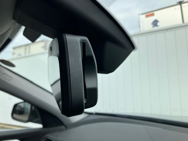 １シリーズ １１８ｉ　プレイ　認定中古車　液晶メーター　アクティブクルーズコントロール　ＬＥＤヘッドライト　バックカメラ　電動トランク　アップルカープレイ　１７インチホイール　被害軽減ブレーキ　ＥＴＣ車載器（30枚目）