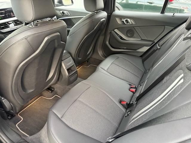 1シリーズ 116i 認定中古車 アクティブクルーズコントロール ETC車載器 LEDヘッドライト 純正ナビ バックカメラ Apple car play 17インチホイール 被害軽減ブレーキ(14枚目)