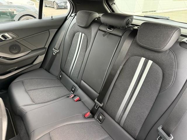 1シリーズ 116i 認定中古車 アクティブクルーズコントロール ETC車載器 LEDヘッドライト 純正ナビ バックカメラ Apple car play 17インチホイール 被害軽減ブレーキ(15枚目)