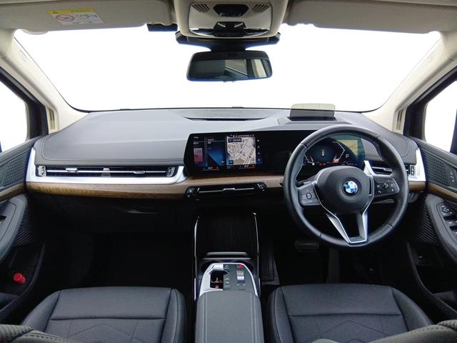 2シリーズ 218dアクティブツアラー エクスクルーシブ 認定中古車 アクティブクルーズコントロール LEDヘッドライト ETC車載器 ヴァーネスカレザー カーブドディスプレイ 電動シート シートヒーター(9枚目)