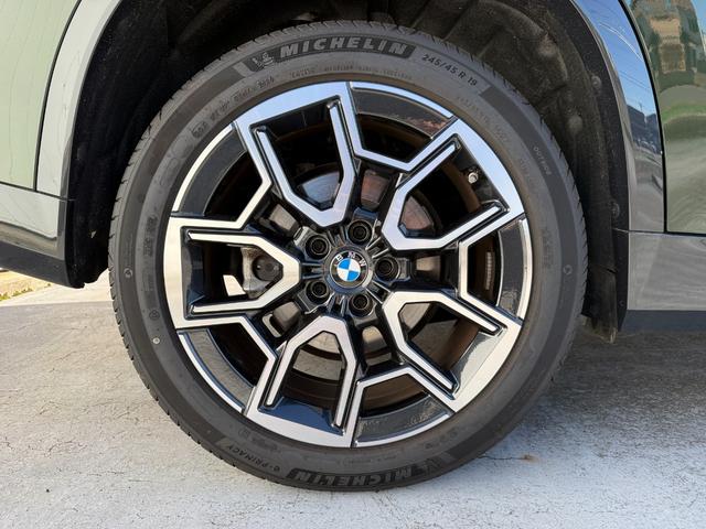 Ｘ１ ｘＤｒｉｖｅ　２０ｄ　ｘライン　認定中古車　アクティブクルーズコントロール　ヘッドアップディスプレイ　全周囲カメラ　アップルカープレイ　ワイヤレスチャージャー　電動トランク　ＬＥＤヘッドライト（9枚目）