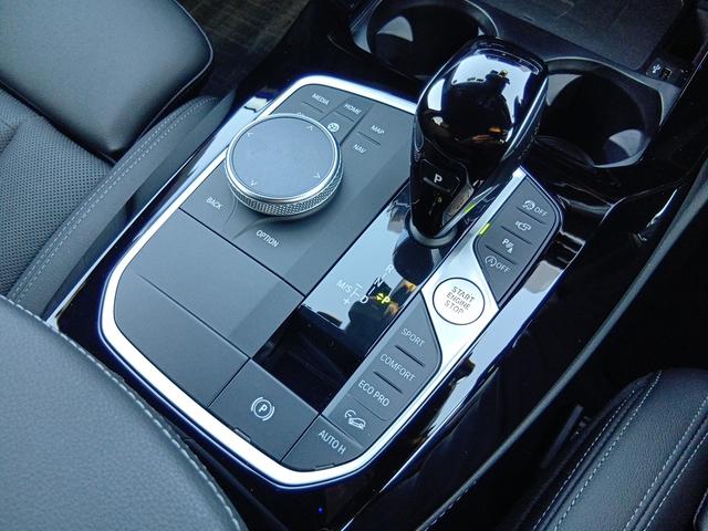 X4 xDrive 30i Mスポーツ 認定中古車 ブラックレザー ガラスサンルーフ 液晶メーター ステアリングヒーター シートヒーター・ベンチレーション ワイヤレスチャージャー アップルカープレイ 電動トランク(22枚目)