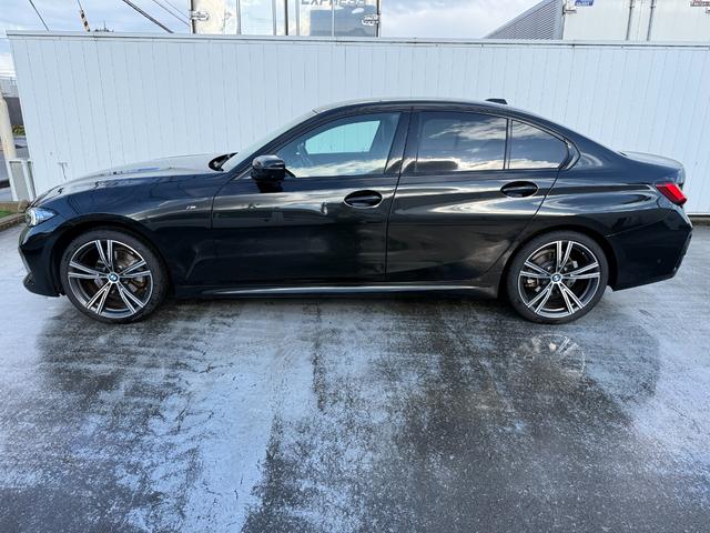 3シリーズ 320d xDriveMスポーツエディションシャドー 認定中古車 液晶メーター 全周囲カメラ ヘッドアップディスプレイ アクティブクルーズコントロール 電動トランク アップルカープレイ ETC車載器 19インチアルミホイール(3枚目)