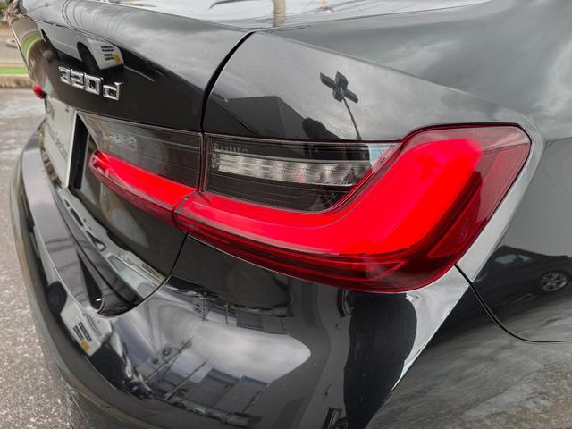 3シリーズ 320d xDriveMスポーツエディションシャドー 認定中古車 液晶メーター 全周囲カメラ ヘッドアップディスプレイ アクティブクルーズコントロール 電動トランク アップルカープレイ ETC車載器 19インチアルミホイール(7枚目)