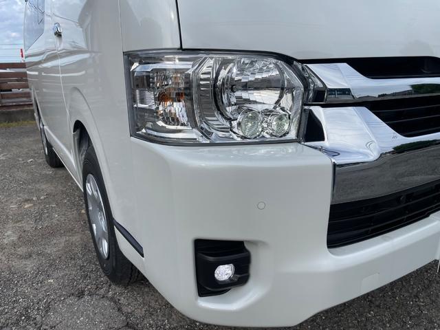 ハイエースワゴン GL パワースライド パノラマモニター デジタルインナーミラー 寒冷地 LEDヘッドライト 登録済未使用車 純正ドアバイザー 純正フロアマット(14枚目)