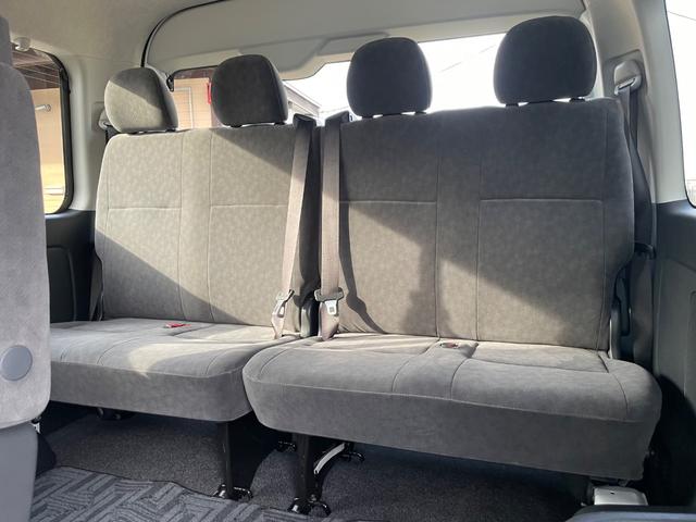 ハイエースワゴン GL パワースライド パノラマモニター デジタルインナーミラー 寒冷地 LEDヘッドライト 登録済未使用車 純正ドアバイザー 純正フロアマット(46枚目)