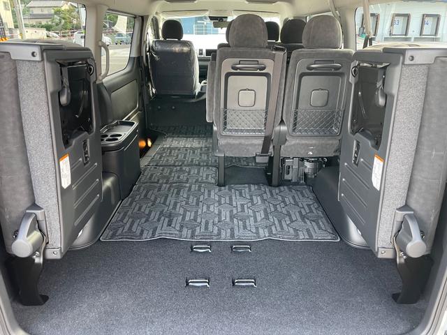 ハイエースワゴン GL パワースライド パノラマモニター デジタルインナーミラー 寒冷地 LEDヘッドライト 登録済未使用車 純正ドアバイザー 純正フロアマット(55枚目)