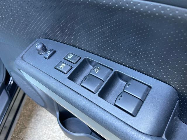 運転席オートパワーウィンド装備！