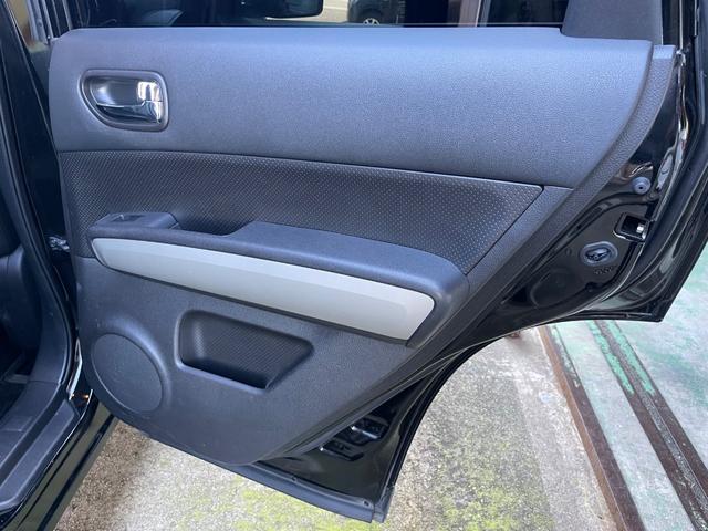 純正オプション多数！点検記録７年分５枚の記録簿有ります！車検は令和９円８月まであります！