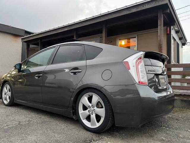 プリウス S LEDエディション US後期スタイルデモカー USDM サンルーフ 車高調 LEXONリップ 純正LEDヘッドライトUS加工 US後期仕様テール 内装LED打ち替え(5枚目)