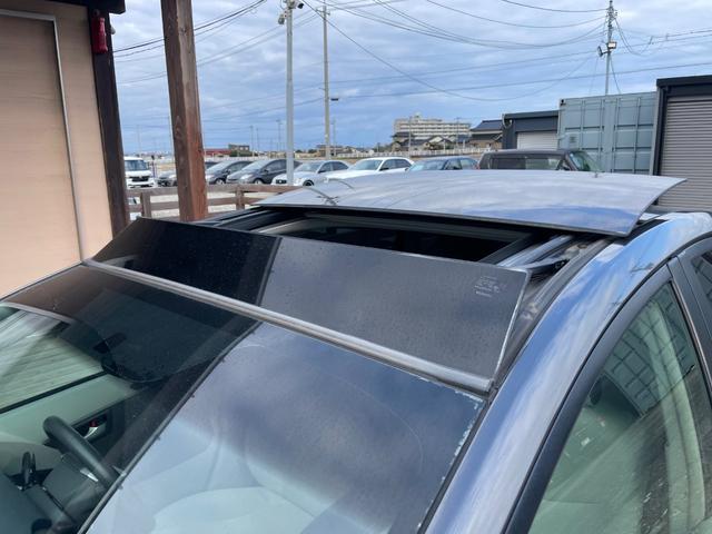 プリウス S LEDエディション US後期スタイルデモカー USDM サンルーフ 車高調 LEXONリップ 純正LEDヘッドライトUS加工 US後期仕様テール 内装LED打ち替え(7枚目)